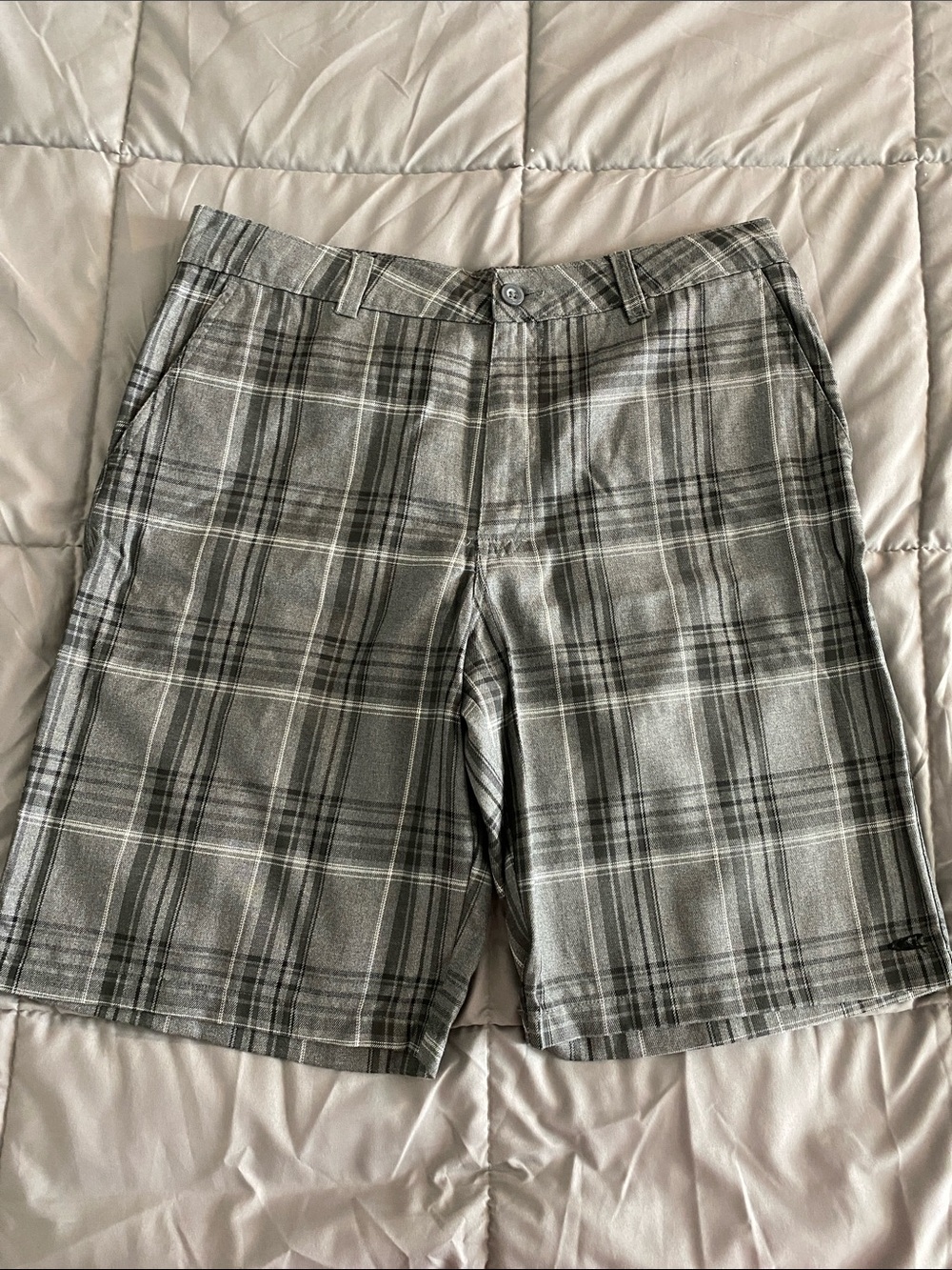 O'Neill Men's Grey Plaid Flat Front Shorts - size 36
